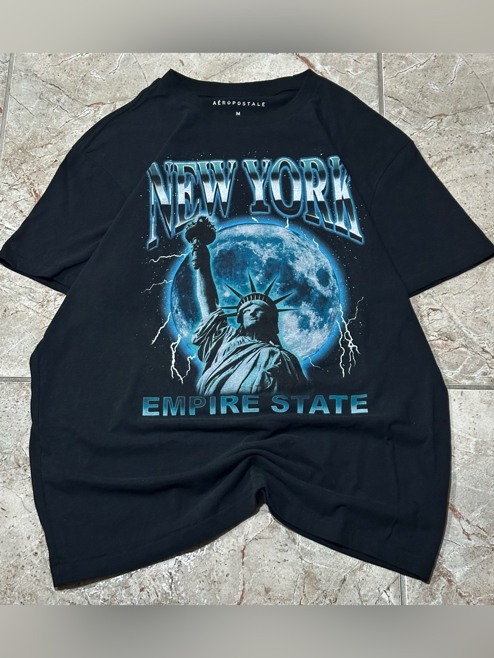 Aeropostale New York Empire State Statue of Liberty Graphic Tee Size M